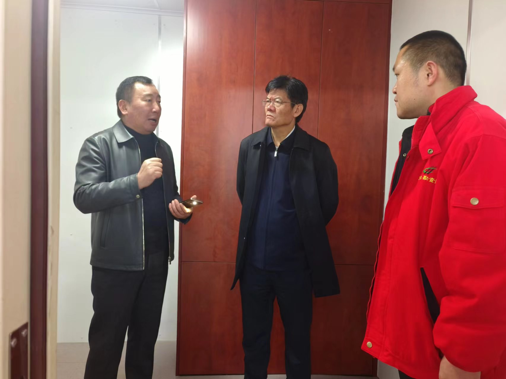贾安平董事长检查工作(3).jpg