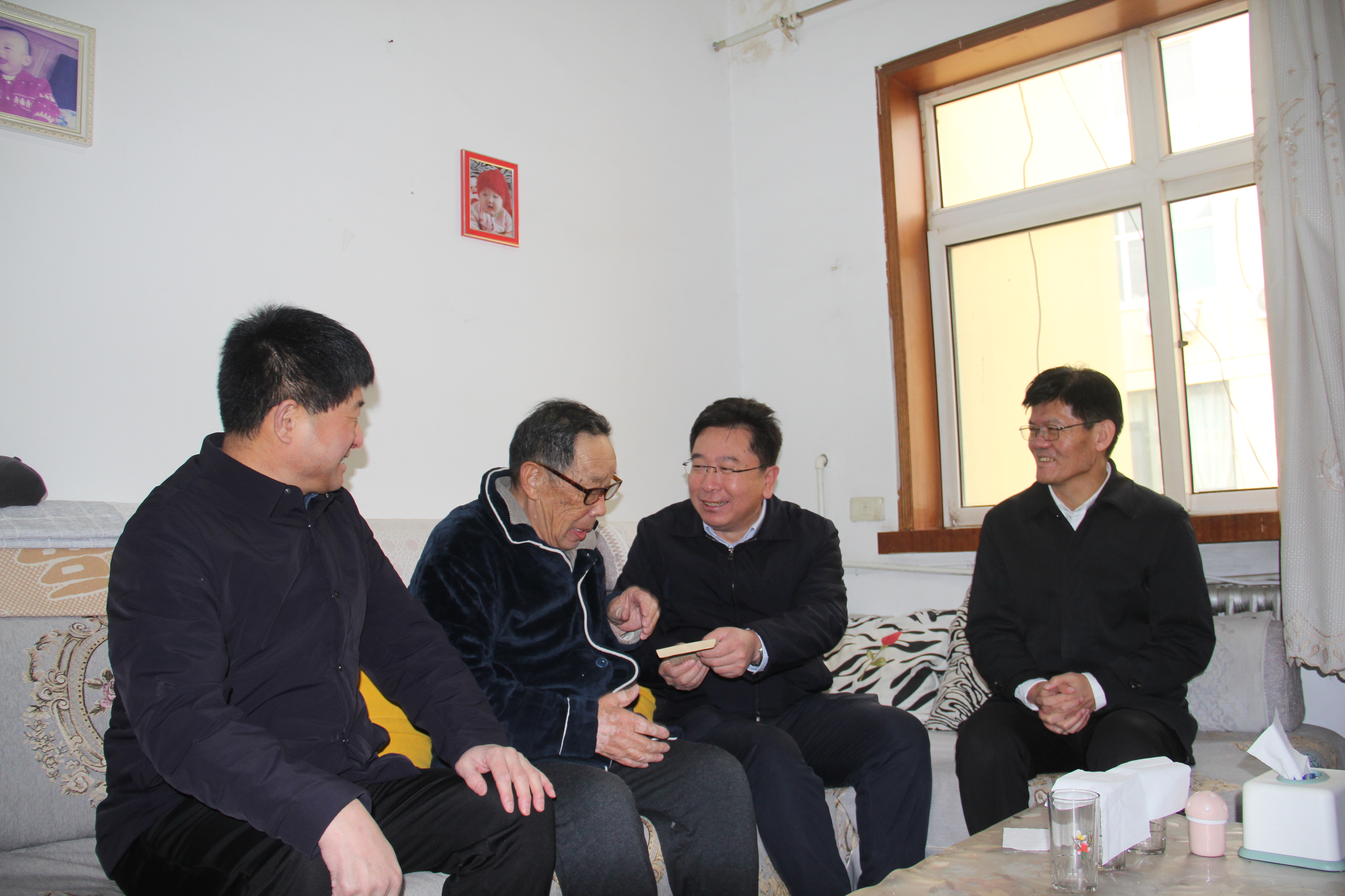 慰问 (1).JPG
